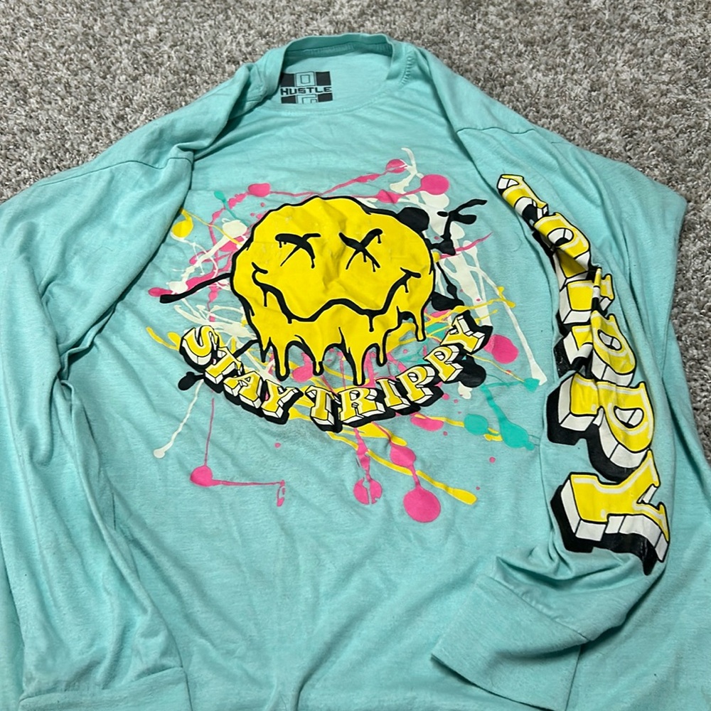 Mens long sleeve tee shirt